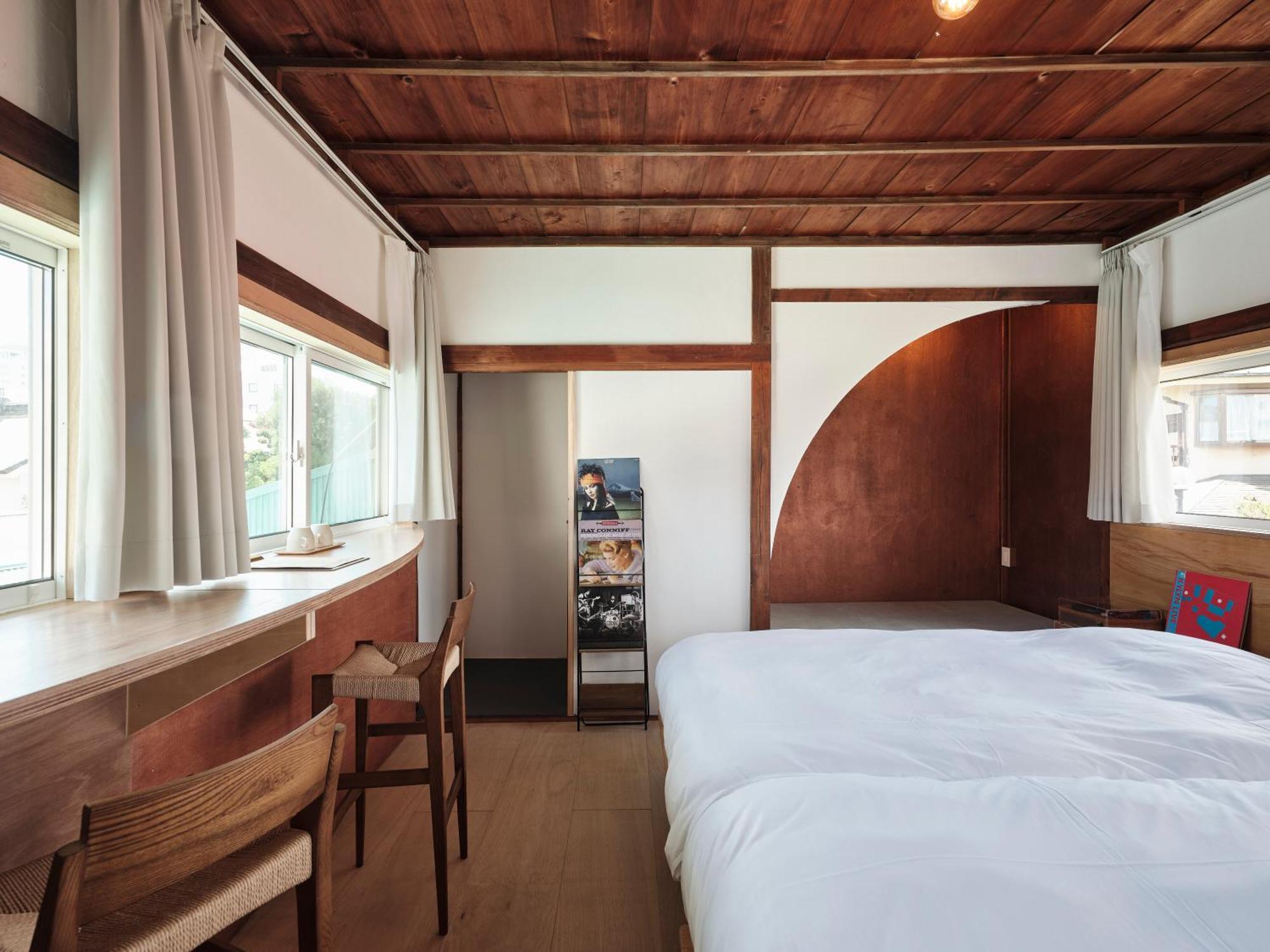 Tipy Records Inn Photon Одавара Номер фото